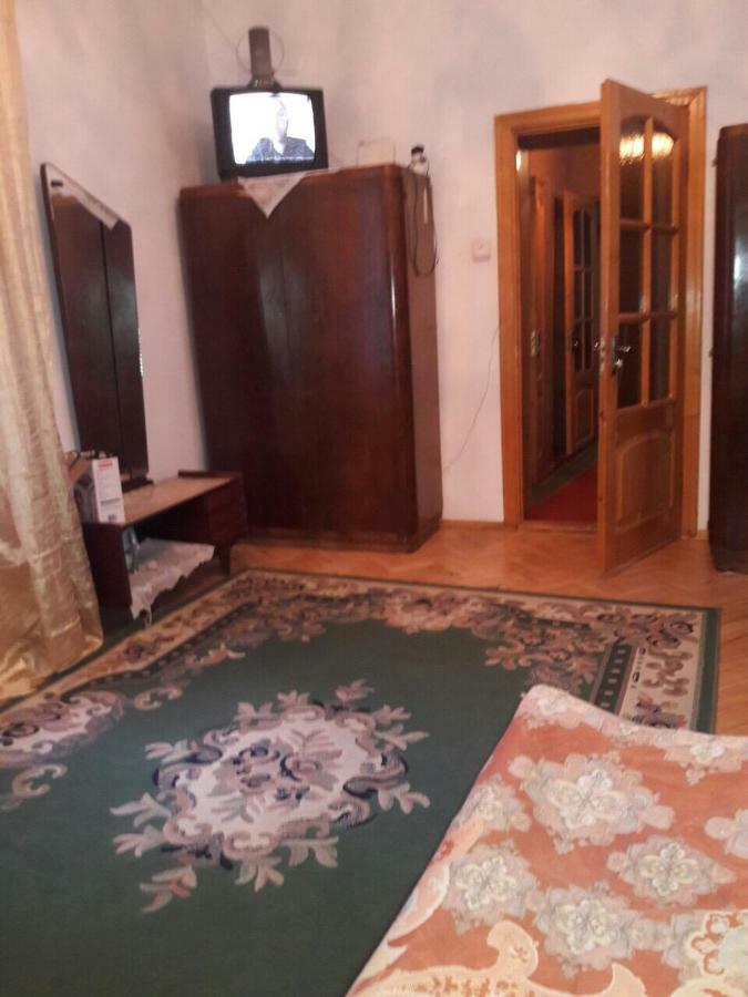 Квартира Між Вокзалом І Центром Lemberg Exterior foto